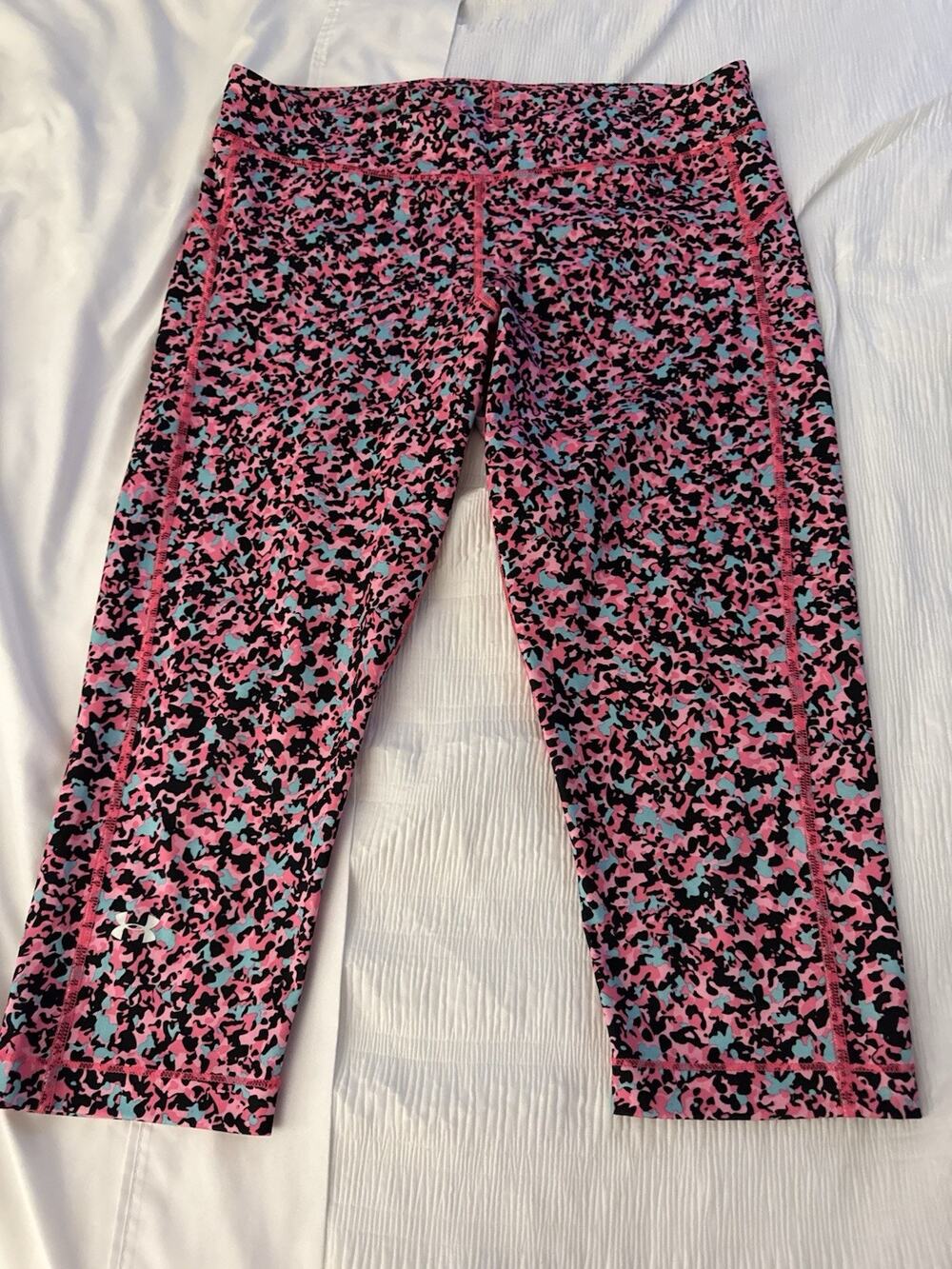 Under Armour Pink Workout Capris Yoga Athletic Speckled Blue Black Women's Pants